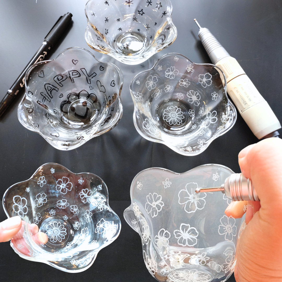 出展者：ちいさな硝子の本の博物館